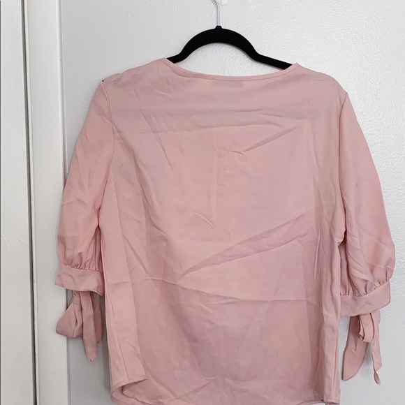 Breezy pink Shein top with pearl detail. - Picture 2 of 2